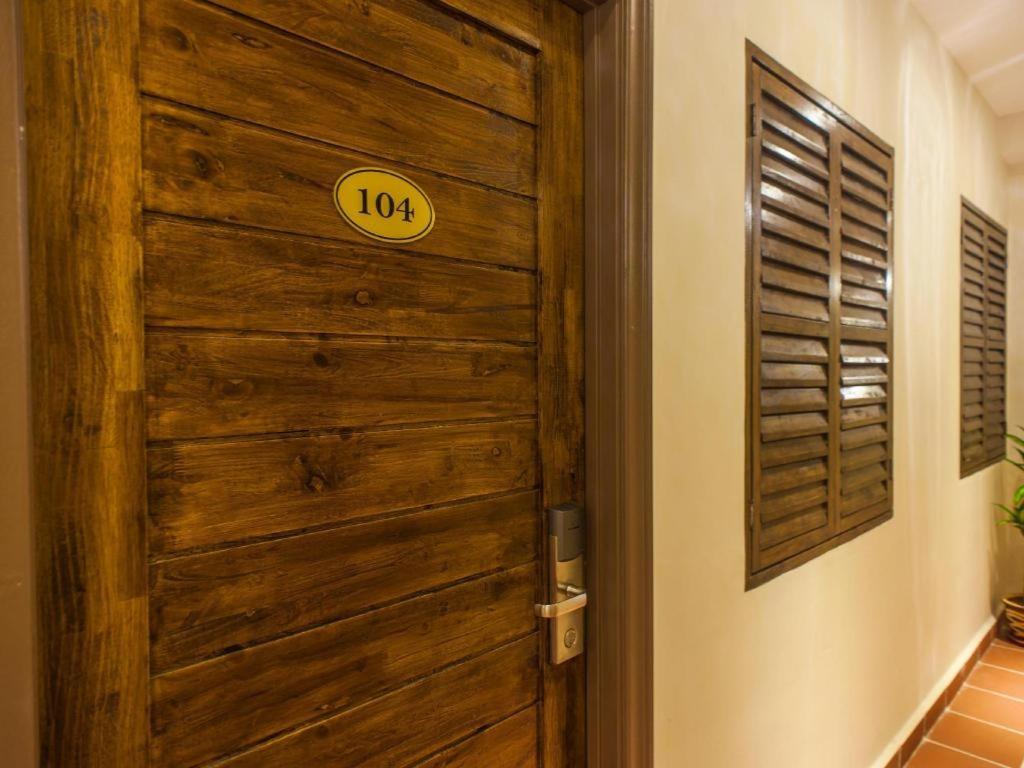 Armenian Suite Hotel Джордж Таун Екстериор снимка